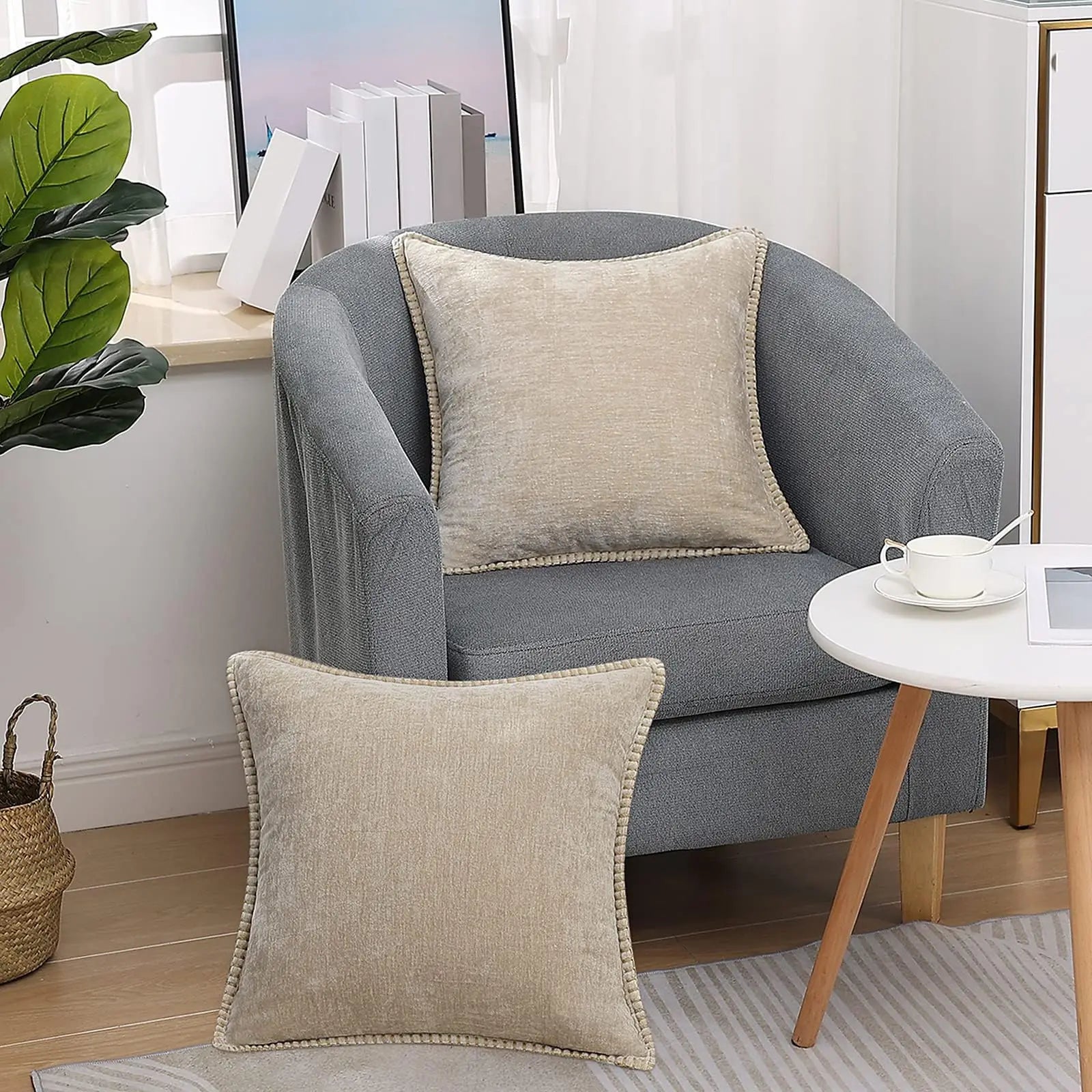 Kitinjoy Chenille Soft Throw Pillow Covers 18x18 – Set of 2 Velvet‑Look Cushion Covers with Stitched Edge for Sofa, Couch and Bed