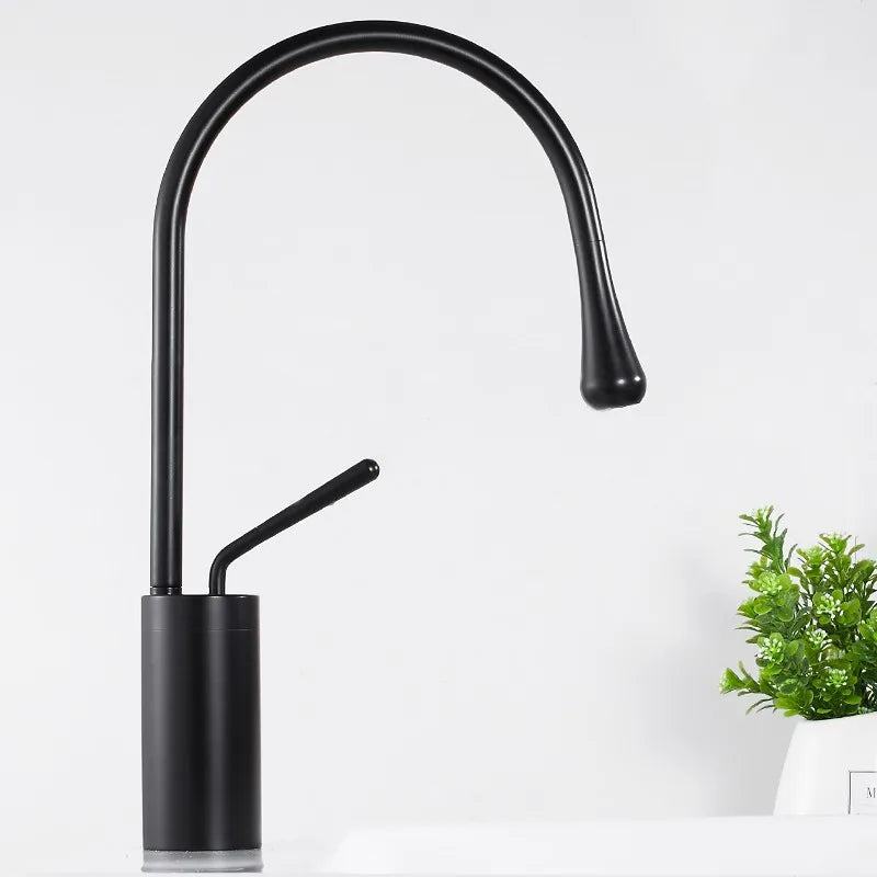 Matte Black Pull-Out Kitchen Faucet – 360° Swivel Mixer Tap with Stream Sprayer | Single Handle Hot & Cold Deck-Mounted Basin Faucet | Ceramic Valve