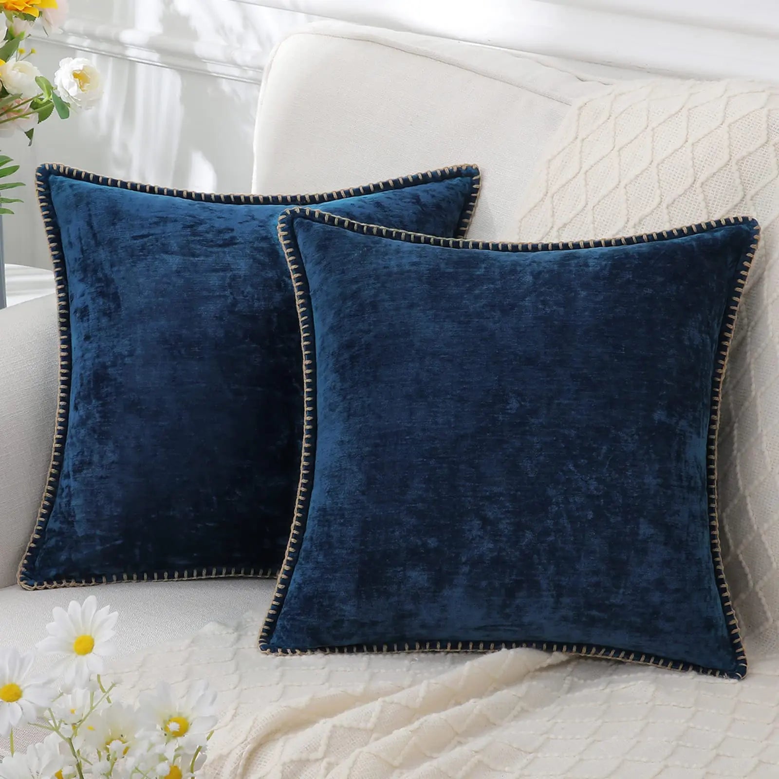 Kitinjoy Chenille Soft Throw Pillow Covers 18x18 – Set of 2 Velvet‑Look Cushion Covers with Stitched Edge for Sofa, Couch and Bed