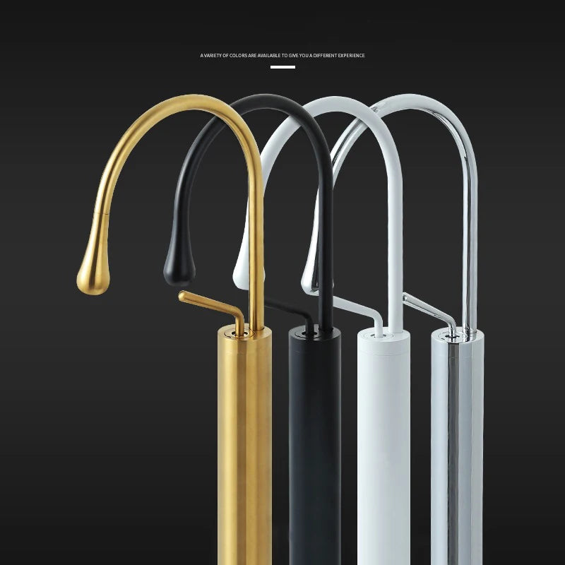 Matte Black Pull-Out Kitchen Faucet – 360° Swivel Mixer Tap with Stream Sprayer | Single Handle Hot & Cold Deck-Mounted Basin Faucet | Ceramic Valve