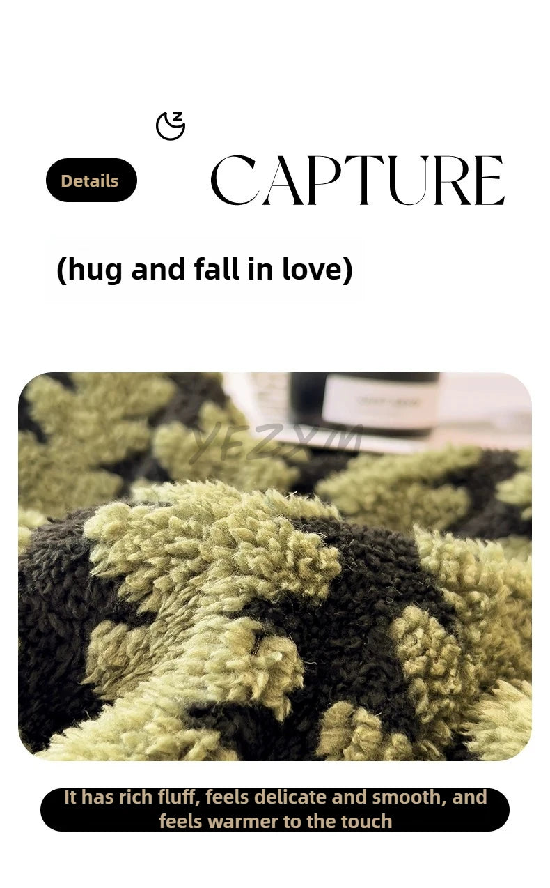 Thick Warm Flannel Blanket – Super Soft Fluffy Queen/Single/Double Plush Throw | Cozy Skin-Friendly Spruce Velvet Coral Fleece, Knitted, Portable & Antistatic