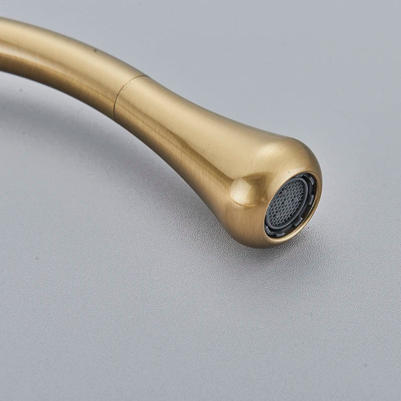 Matte Black Pull-Out Kitchen Faucet – 360° Swivel Mixer Tap with Stream Sprayer | Single Handle Hot & Cold Deck-Mounted Basin Faucet | Ceramic Valve