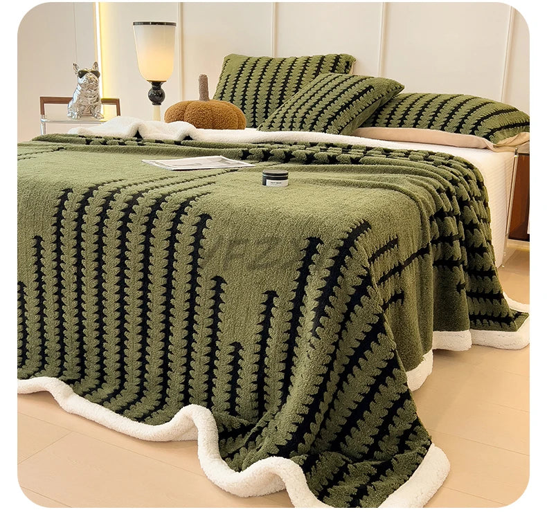 Thick Warm Flannel Blanket – Super Soft Fluffy Queen/Single/Double Plush Throw | Cozy Skin-Friendly Spruce Velvet Coral Fleece, Knitted, Portable & Antistatic