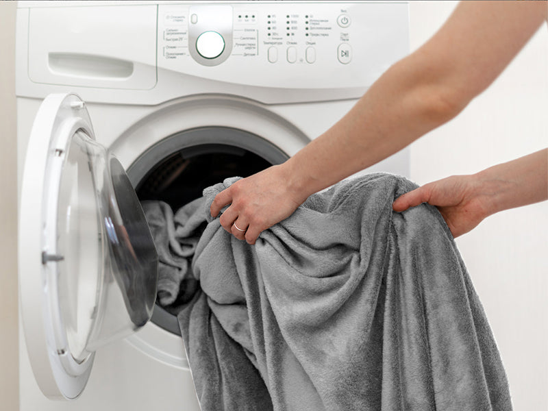 Good Nite Cozy Fleece Blanket – Ultra Soft Plush Throw for Sofa & Bed, Warm Lightweight Flannel, Machine Washable, Ideal for Adults